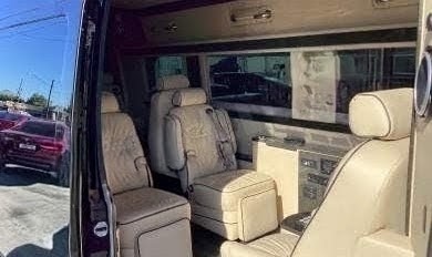 2019 Mercedes-Benz Executive Sprinter – Premium 10-Passenger Van