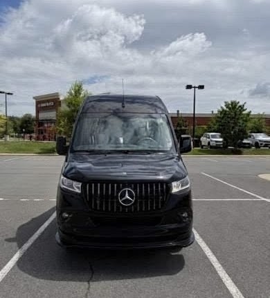 2022 Mercedes-Benz 3500 Sprinter – Luxury 14-Passenger Van