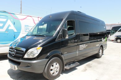 2010 Mercedes-Benz Sprinter 2500 – Reliable Diesel Passenger Van