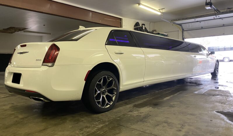 2018 Moonlight Chrysler 300