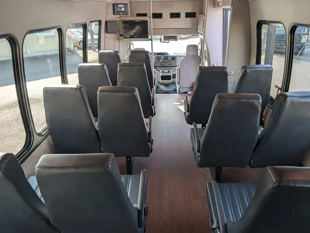 Reliable 2017 Ford E450 Turtle Top 23-Passenger Shuttle Bus