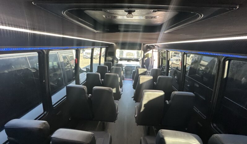 2016 Ford F-550 Executive Shuttle