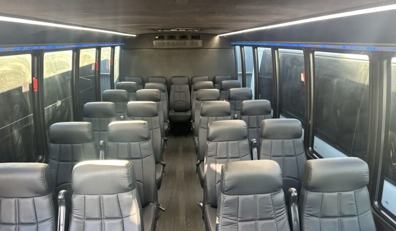 2016 Ford F-550 Executive Shuttle