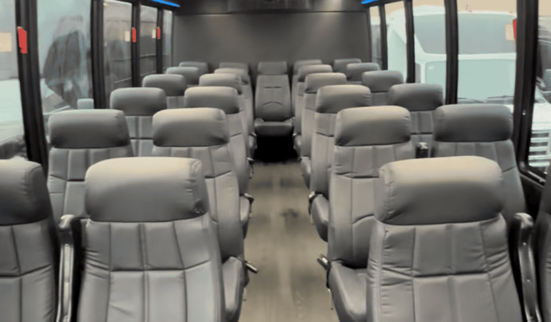 2016 Ford F-550 Executive Shuttle