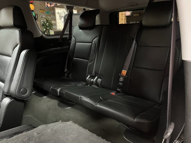 2017 GMC Yukon XL SLT – Spacious 4WD SUV with 5.3L V8