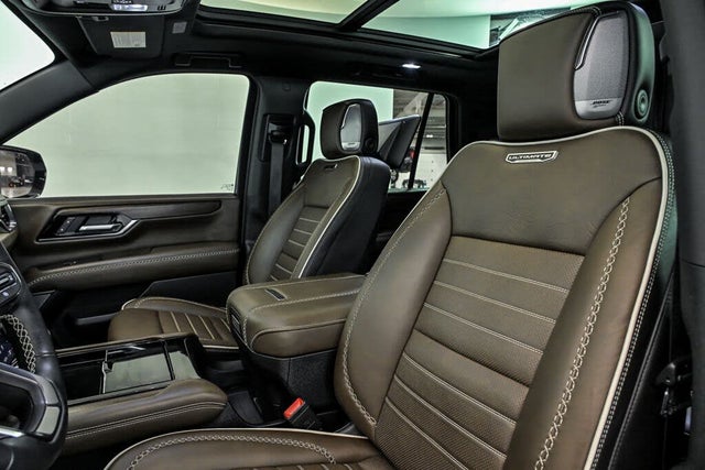 2025 GMC Yukon Denali Ultimate 4WD – Premium Luxury SUV