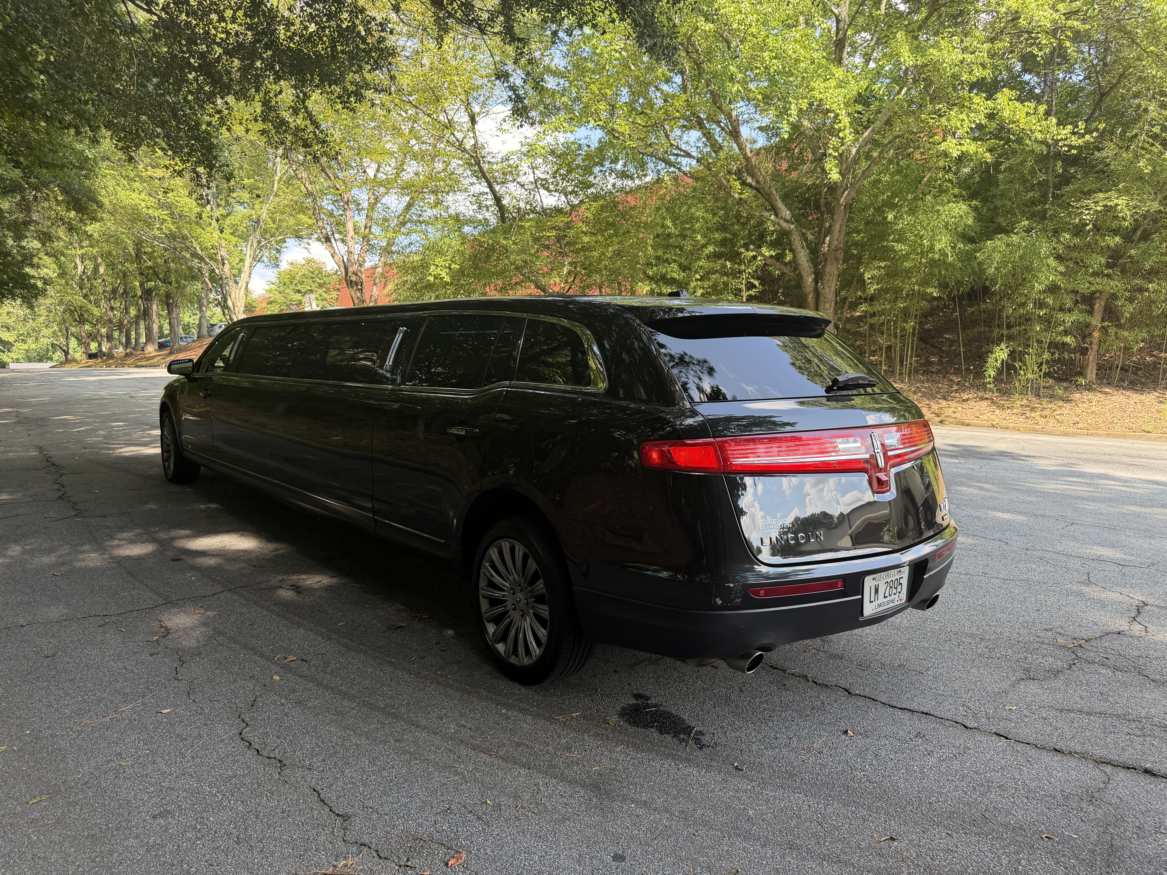 2014 Lincoln MKT Stretch Limo