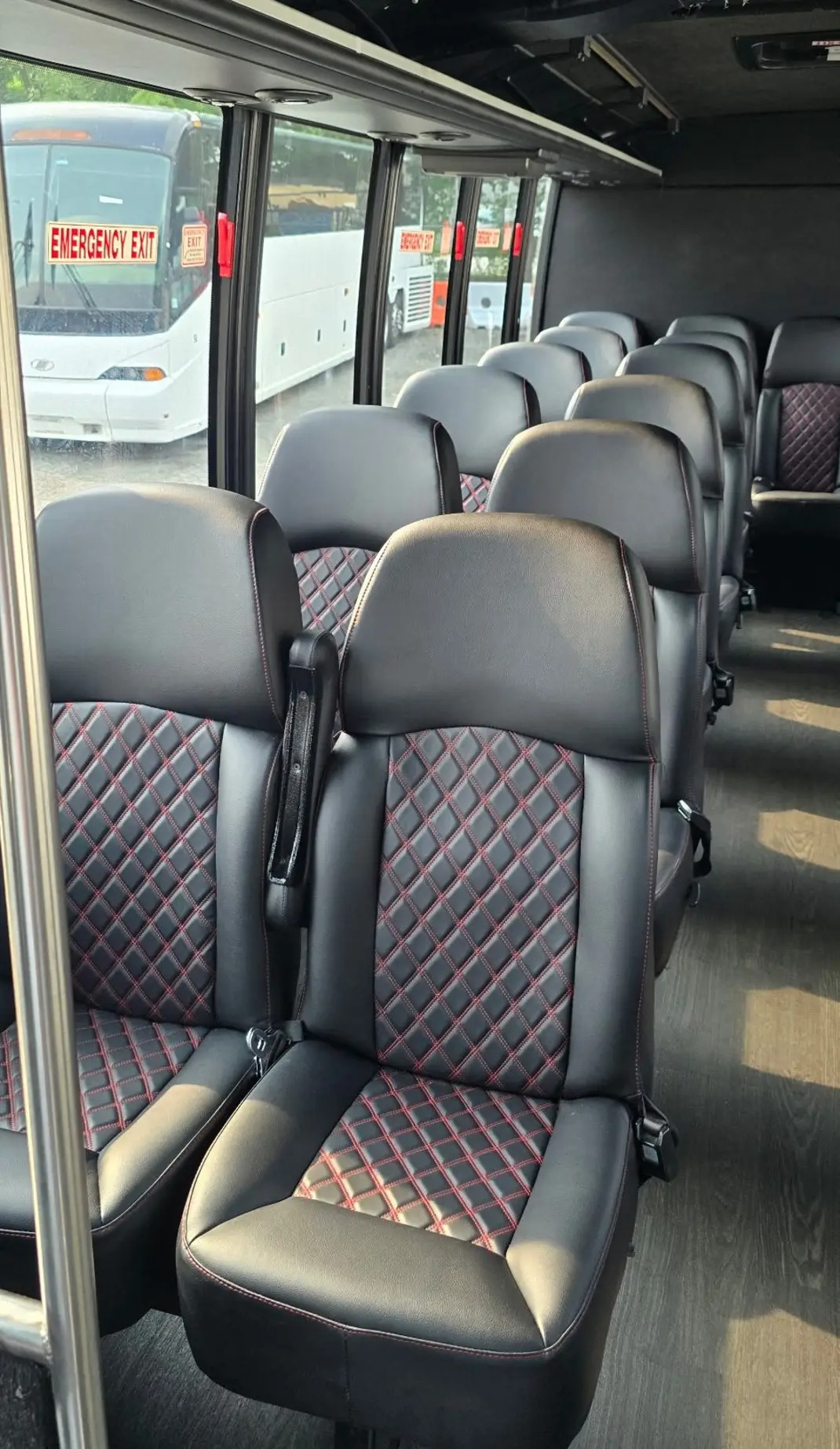2016 Ford F-550 Grech GM33 – 27-Passenger Diesel Shuttle Bus