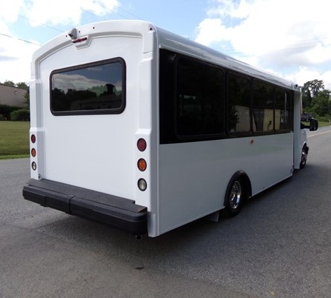 2017 Chevrolet Express 4500 – Shuttle Bus