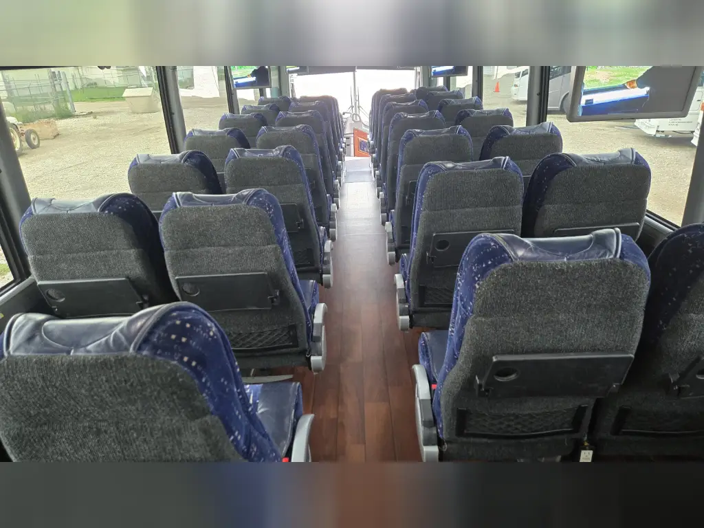 Used 2014 MCI J4500 Bus