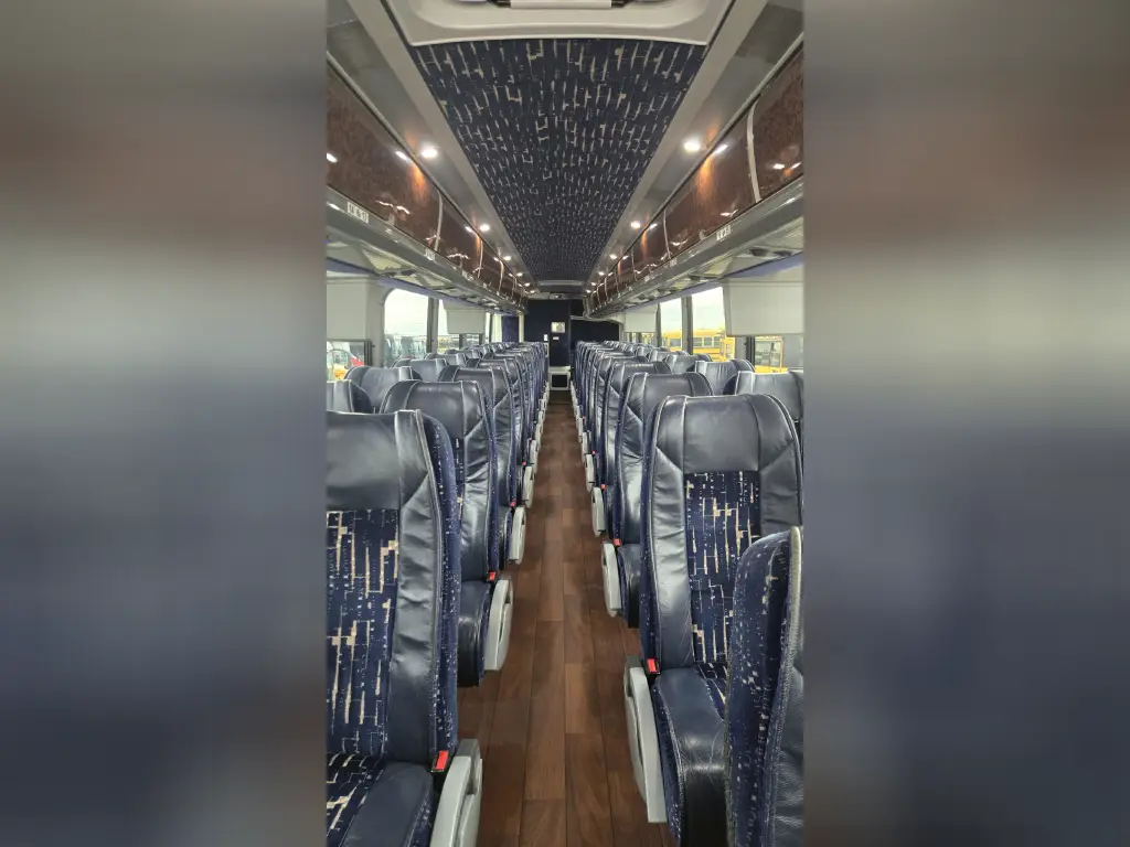 Used 2014 MCI J4500 Bus