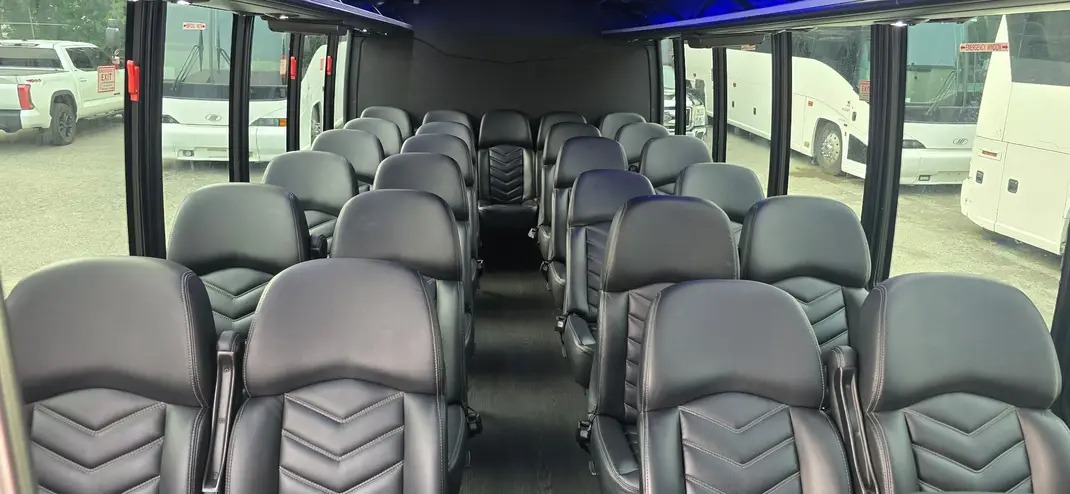 2018 Ford F-550 Grech GM33 – Diesel 27-Passenger Shuttle Bus