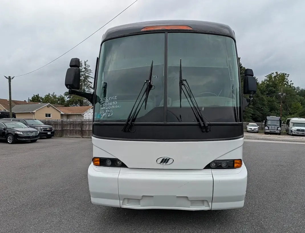 Well-Maintained 2006 MCI J4500 56-Passenger Bus