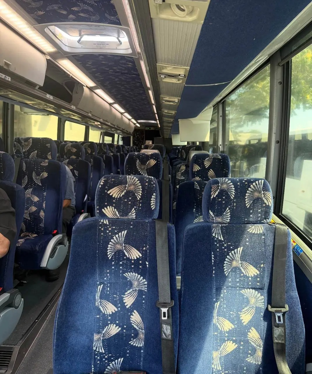 2013 MCI J4500 Motorcoach – Well-Equipped Diesel Coach