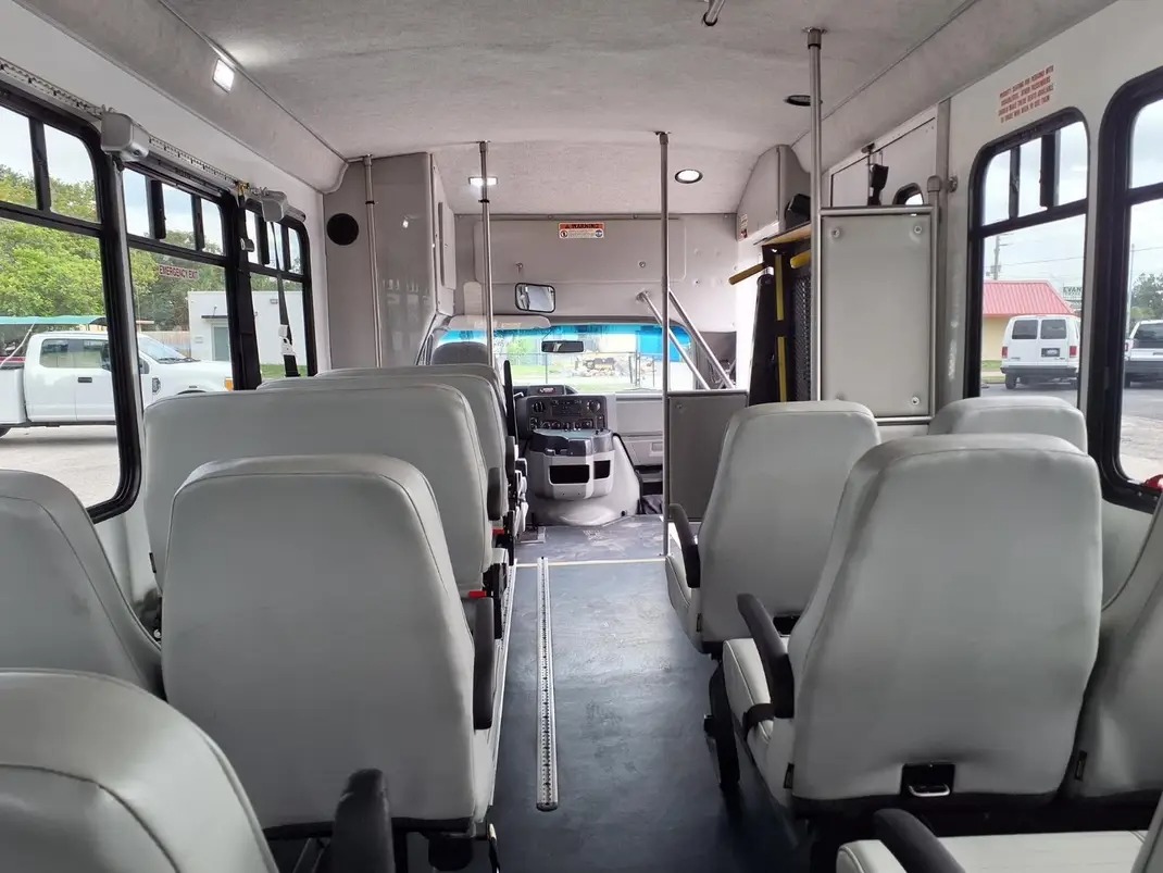 Well-Maintained 2019 Ford E-450 21-Passenger Shuttle Bus