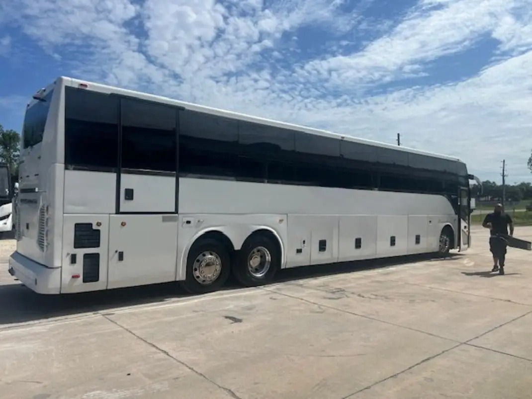 2015 Temsa TS45 56-Passenger Coach with Cummins Engine