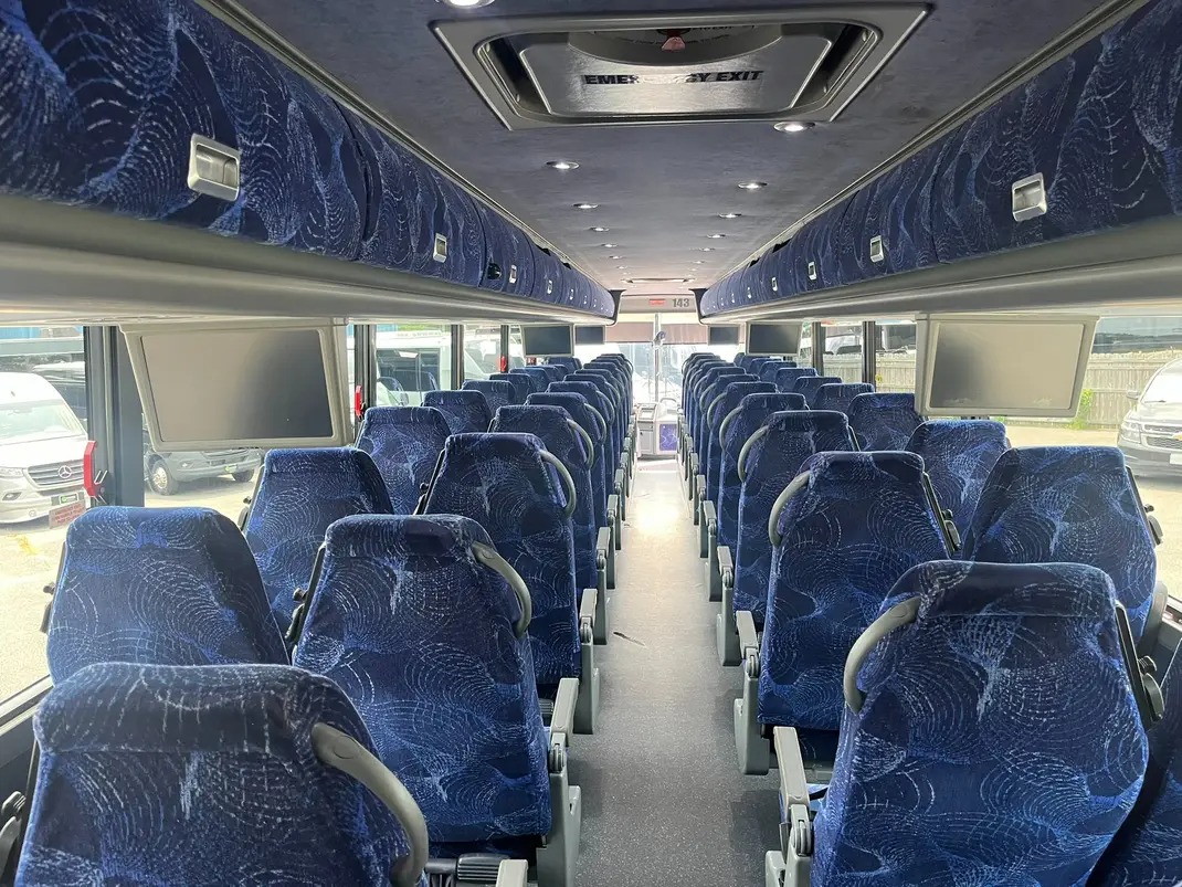 2015 Van Hool CX45 – Reliable 56-Passenger Diesel Coach