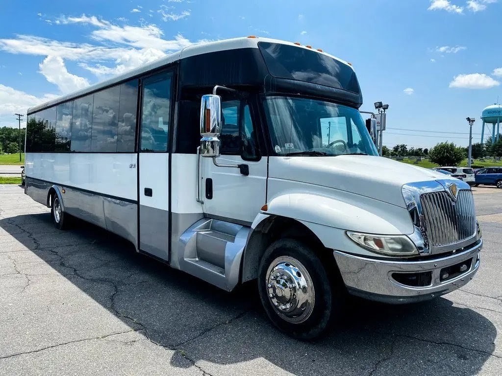 2009 International HC Series Bus