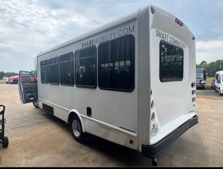 2018 Ford E-450 Shuttle Bus