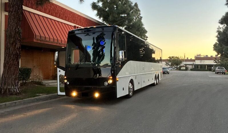 Used 2015 CT Coachworks Freightliner XBR Limo Bus Motorcoach
