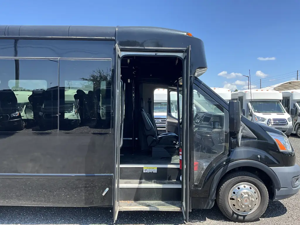 2020 Ford Transit Passenger Van – Glaval Commute