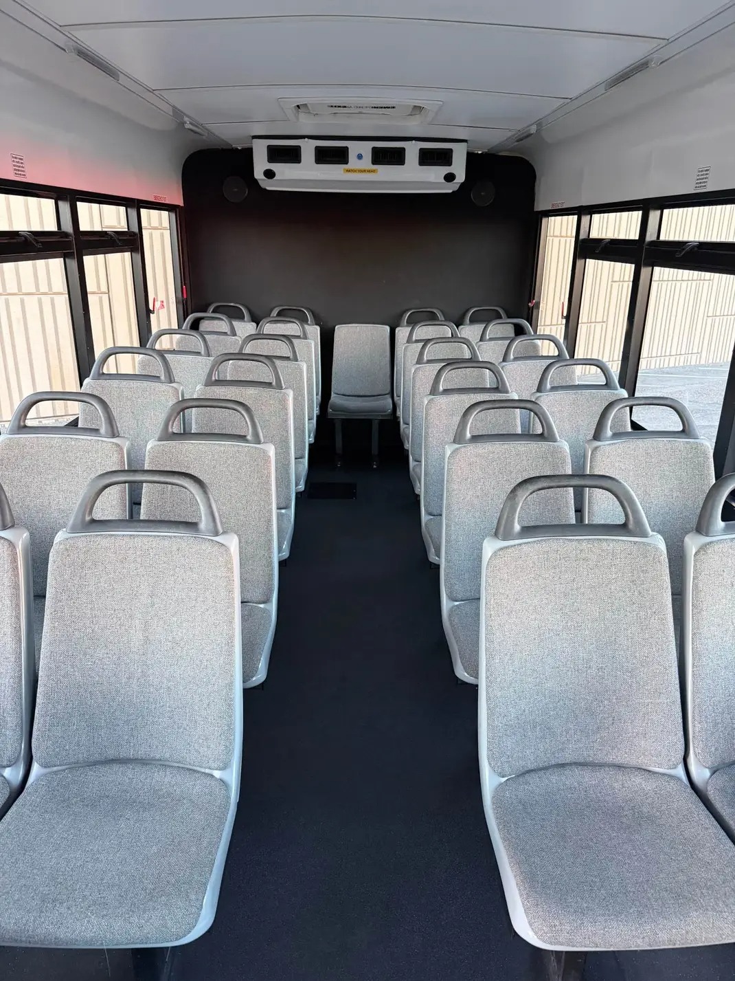 Reliable 2016 Ford E-450 25-Passenger Shuttle Bus