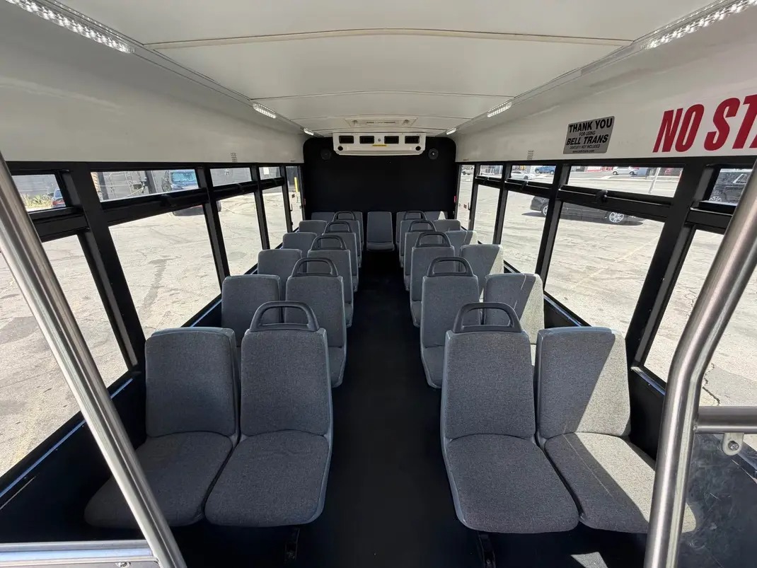 Reliable 2017 Ford E-450 25-Passenger Shuttle Bus