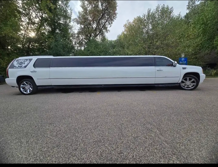 2008 Cadillac Escalade Limousine