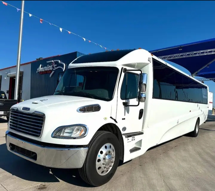 2017 Freightliner M2 Shuttle Bus