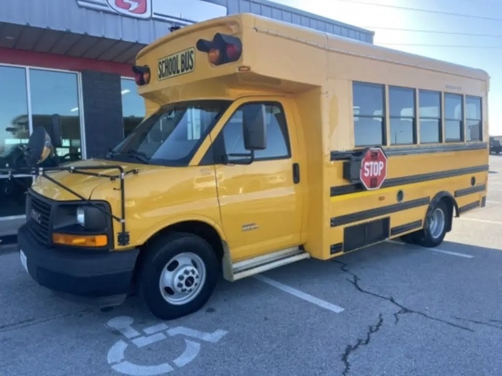Used 2011 GMC Savana 4500