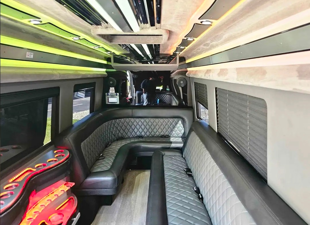 2020 Mercedes-Benz Sprinter 3500 15-Passenger Limo Van