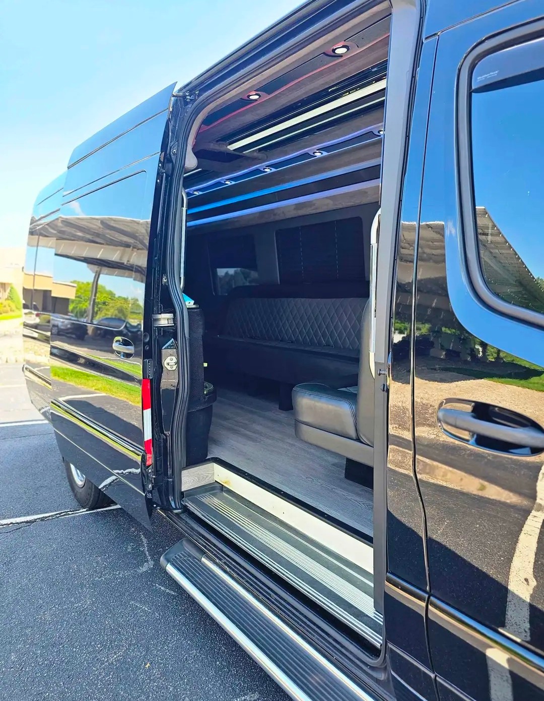 2020 Mercedes-Benz Sprinter 3500 15-Passenger Limo Van