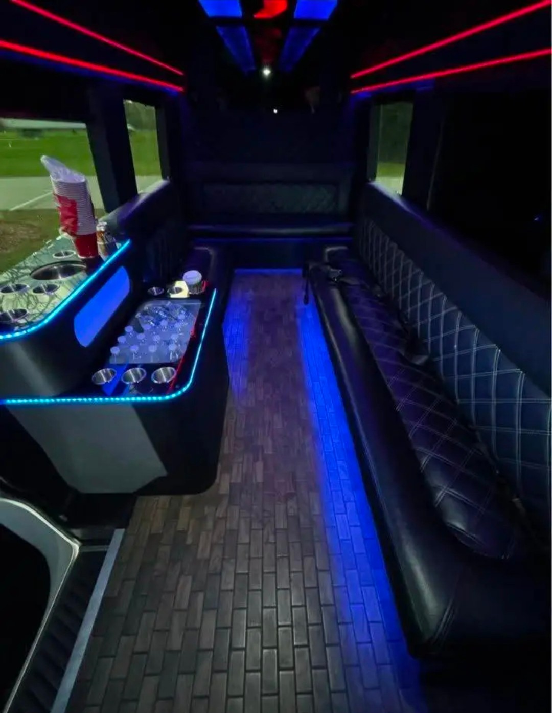 Premium 2016 Mercedes-Benz 3500XD Limo Sprinter