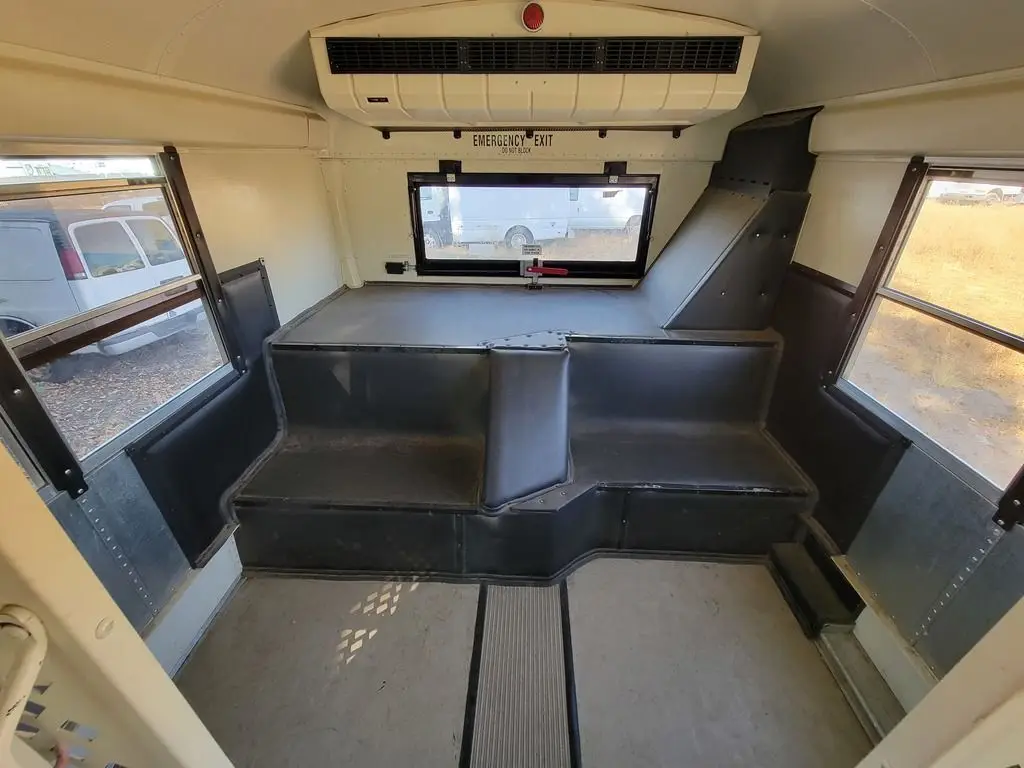 2012 IC Bus PC305