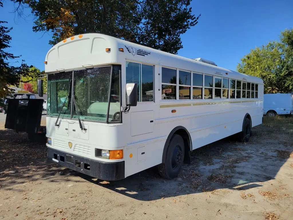 2012 IC Bus PC305