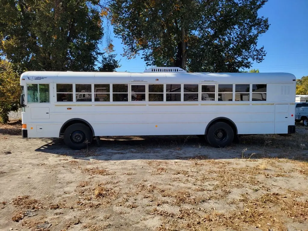 2012 IC Bus PC305
