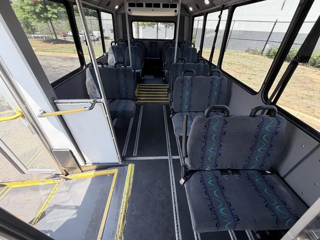 2016 Ford E-450 Econoline Shuttle Bus
