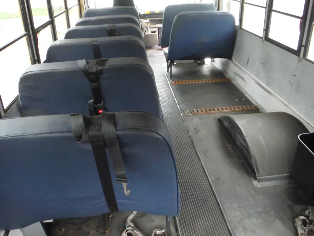Used 2001 Freightliner FS65 Bus
