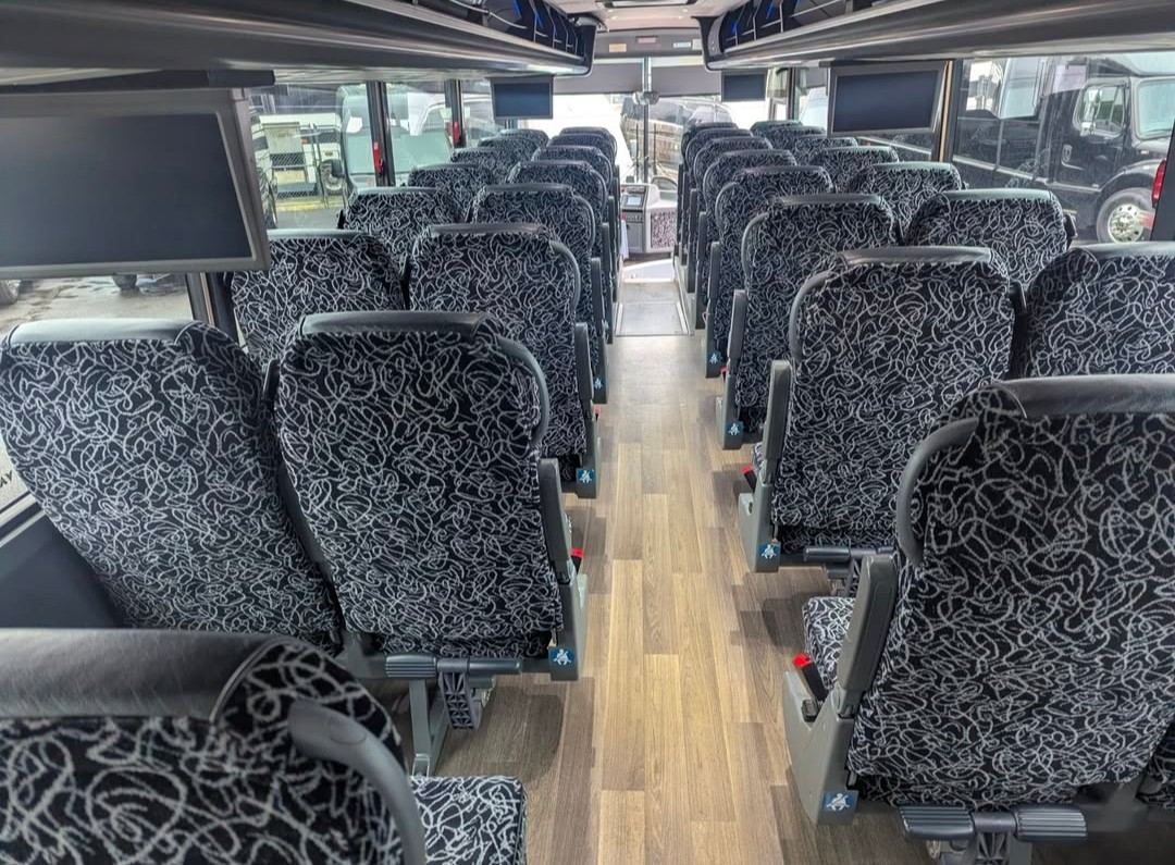 2017 Van Hool CX35 – Well-Maintained 38-Passenger Coach