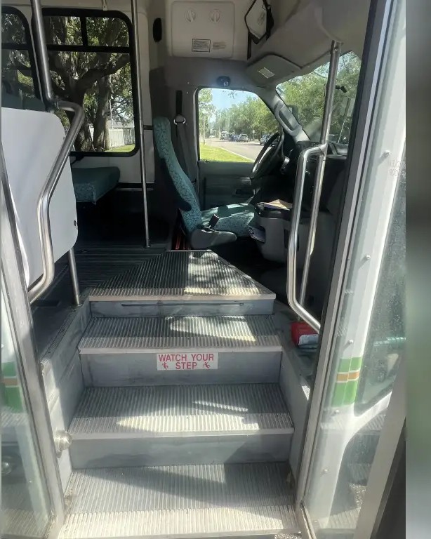 Used 2010 Ford Econoline -Shuttle Bus
