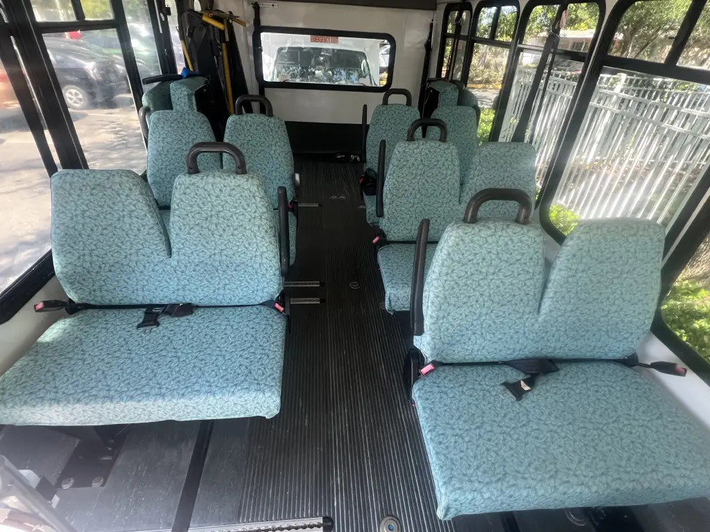 Used 2010 Ford Econoline -Shuttle Bus
