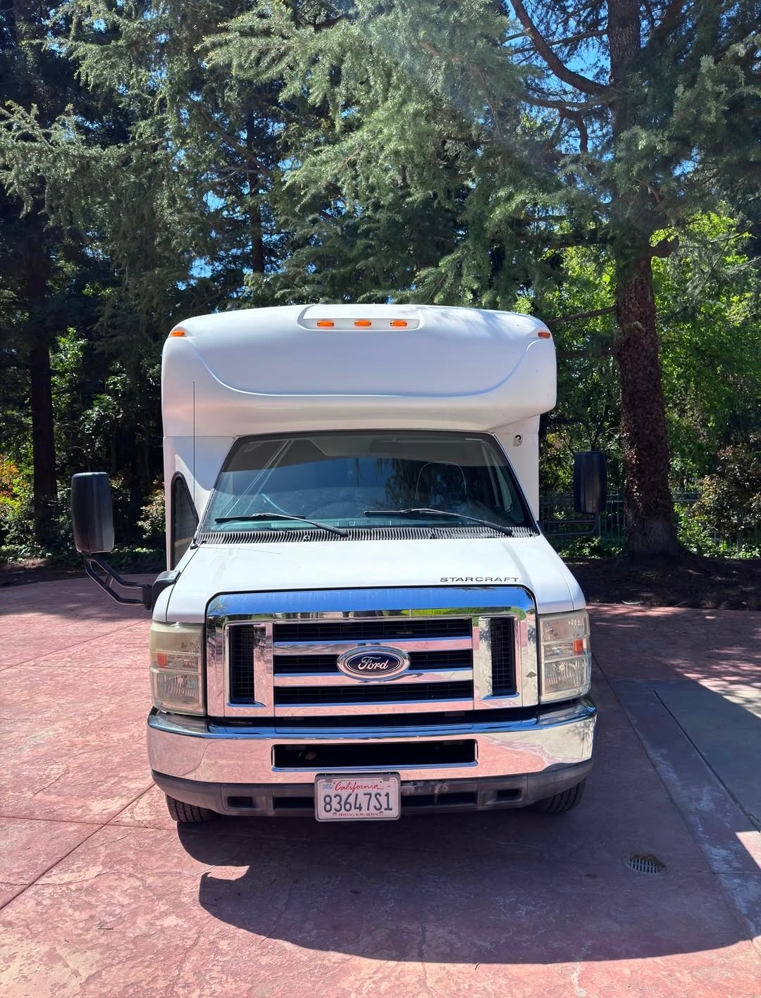 2015 Ford E450 Limo Bus – Low Mileage & Premium Features