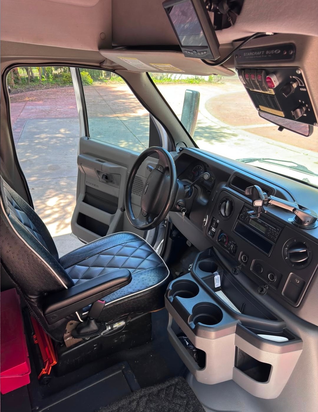 2015 Ford E450 Limo Bus – Low Mileage & Premium Features