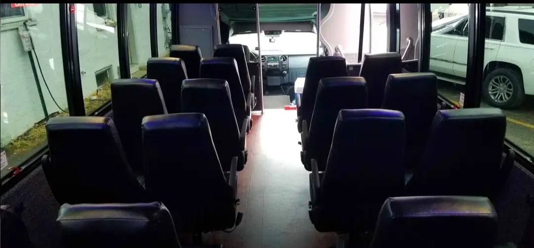 Well-Maintained 2013 Ford F550 27-Passenger Shuttle Bus