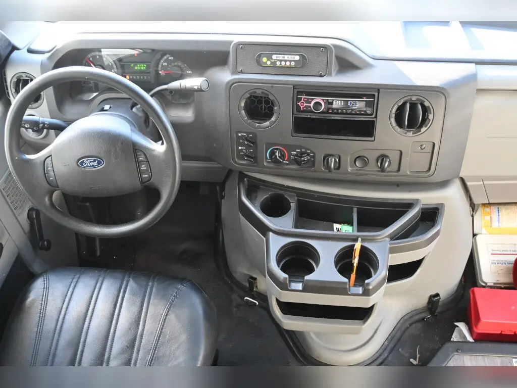 2019 Ford E450 Shuttle Bus