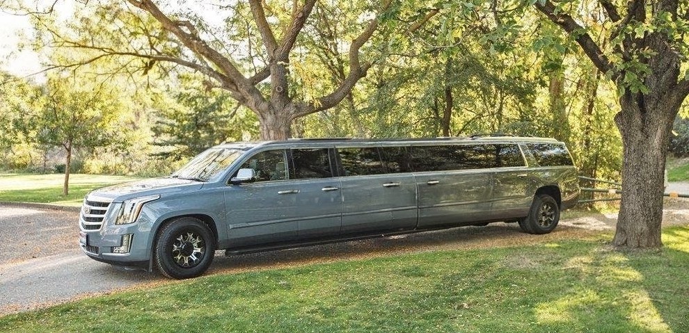2015 Cadillac Escalade Limousine