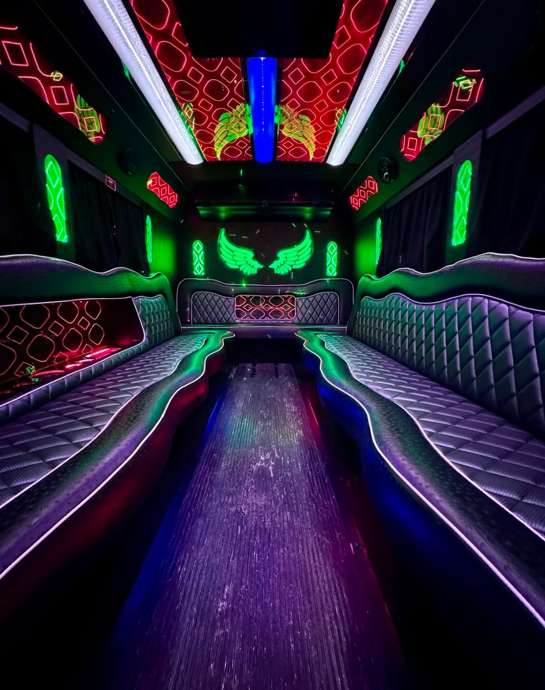 2016 Ford F-550 Gasoline Limo Bus – Premium Party Bus Setup