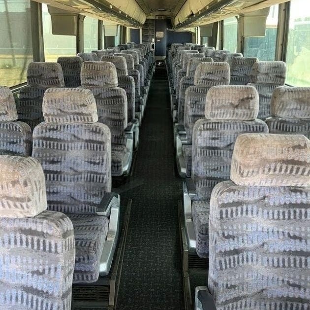 2007 MCI J4500
