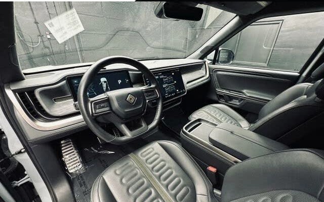 2024 Rivian R1S Adventure Quad Motor -SUV