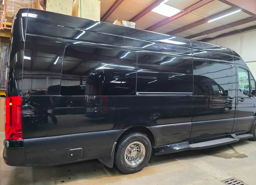 Luxury 2019 Mercedes-Benz Sprinter 3500 with Midwest